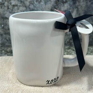 NWT Rae Dunn XOXO Mug – 16 oz